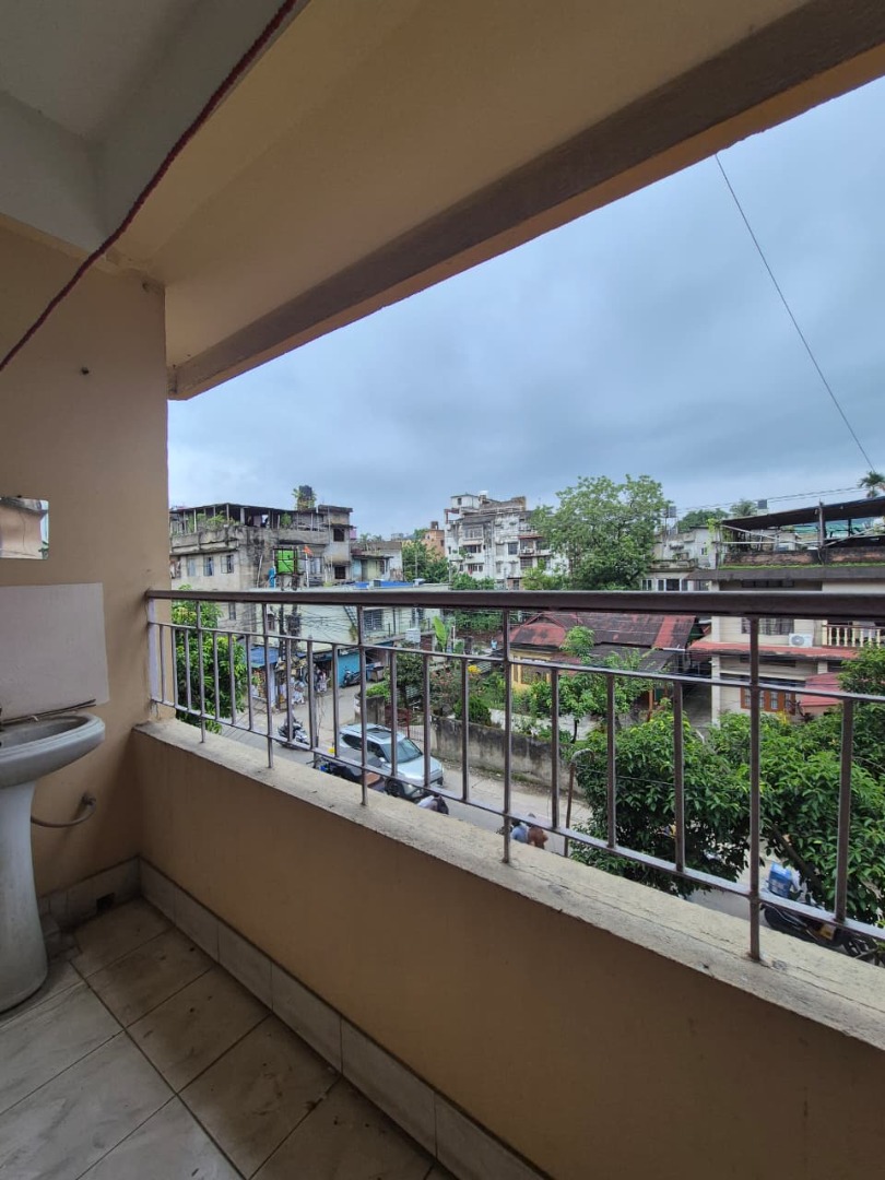 Semi Furnished 3bhk in Rehabari, Guwahati, Assam, India for Rent
